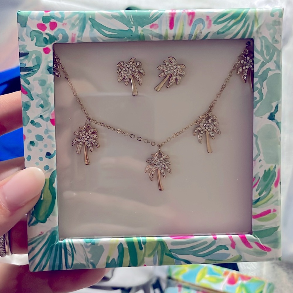 Lilly Pulitzer Necklace & Earrings Gift Set Sparkling Palm trees